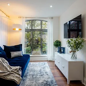 Apartment 11 Merchants Place, York