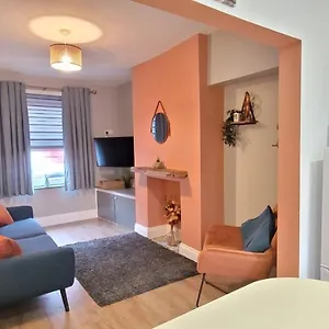 Holiday home Sutherland St - 2 Bed With Free Parking, York